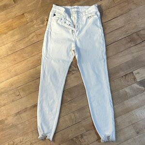KanCan Women's Crisp White Skinny Jeans